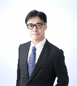 能政　真一
