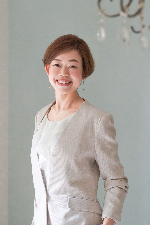 常深　愛子